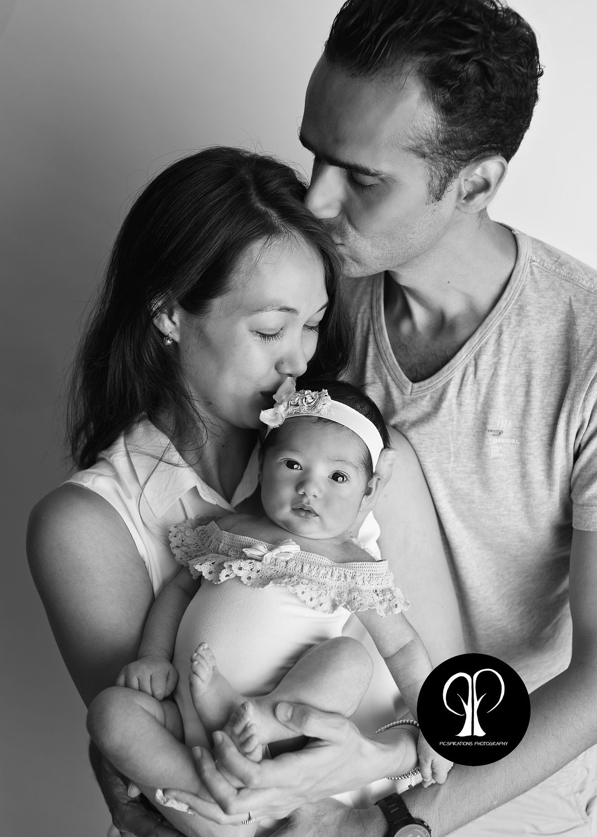 Newborn Photography - Picspirations Photography (48)