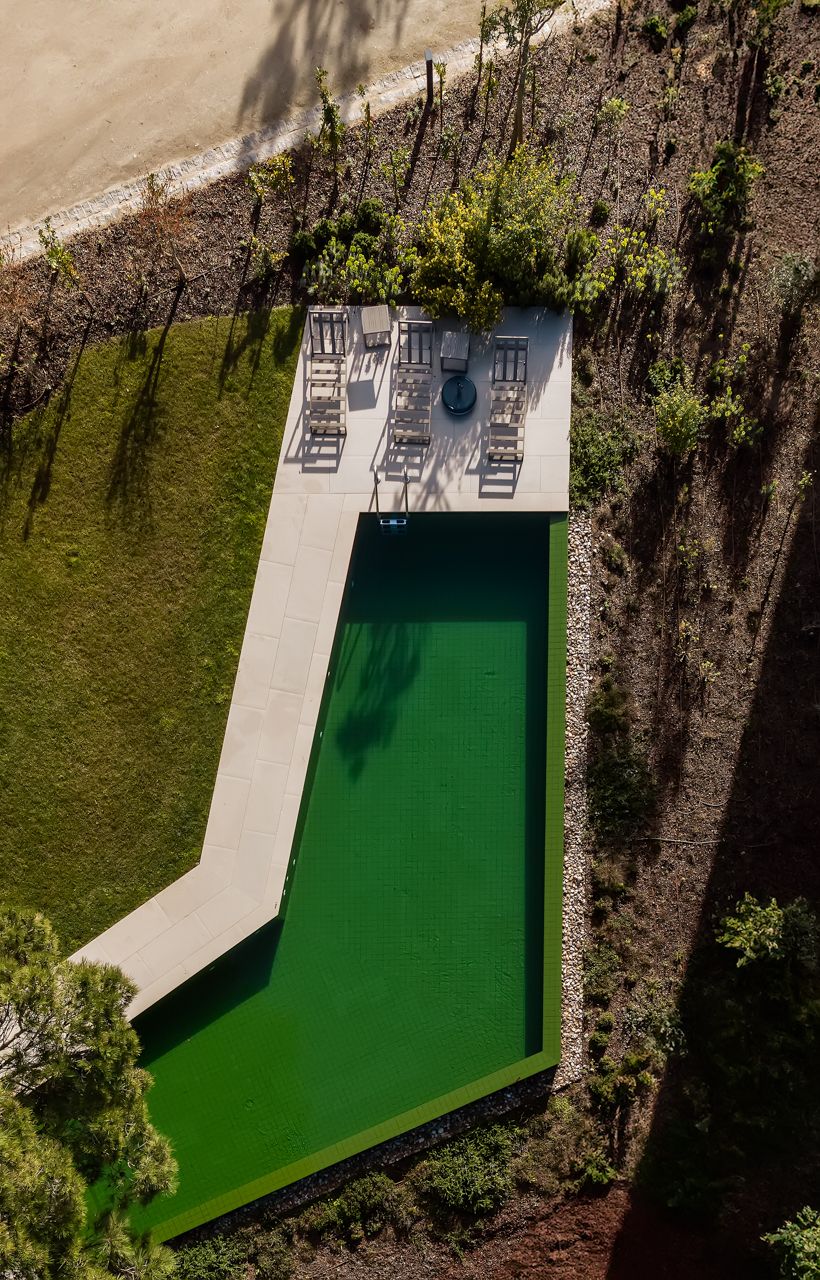 Fotografia de arquitectura da piscina e zonas comuns do empreendimento Marinha Prime