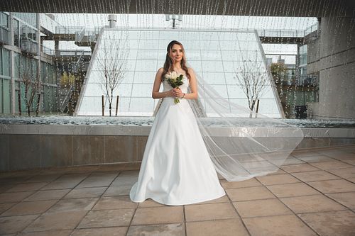 Elegant Rainy Wedding Couple in Vancouver