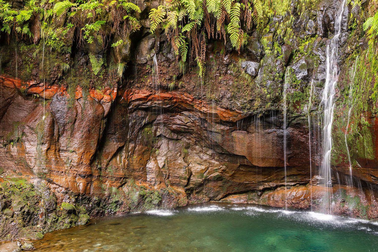 Detail des Wasserfalls Lagoa das 25 Fontes