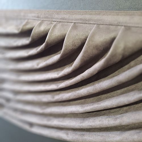 Onze gordijnen bieden een nette afwerking, goede verduistering en meer privacy in de cabine.