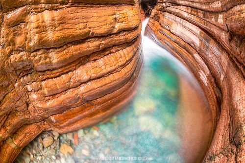 Entstehung von Gestein und Wasser