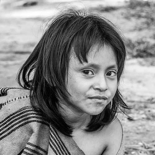 Portrait d'un jeune enfant du Pérou