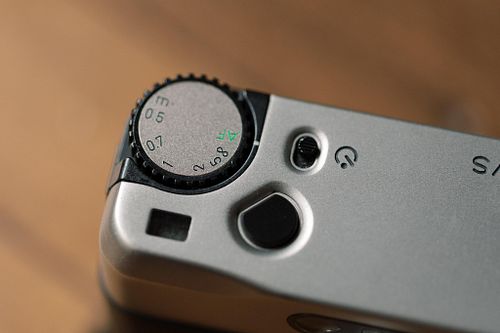 Lot 353 - A Contax TVS 35mm Compact Camera