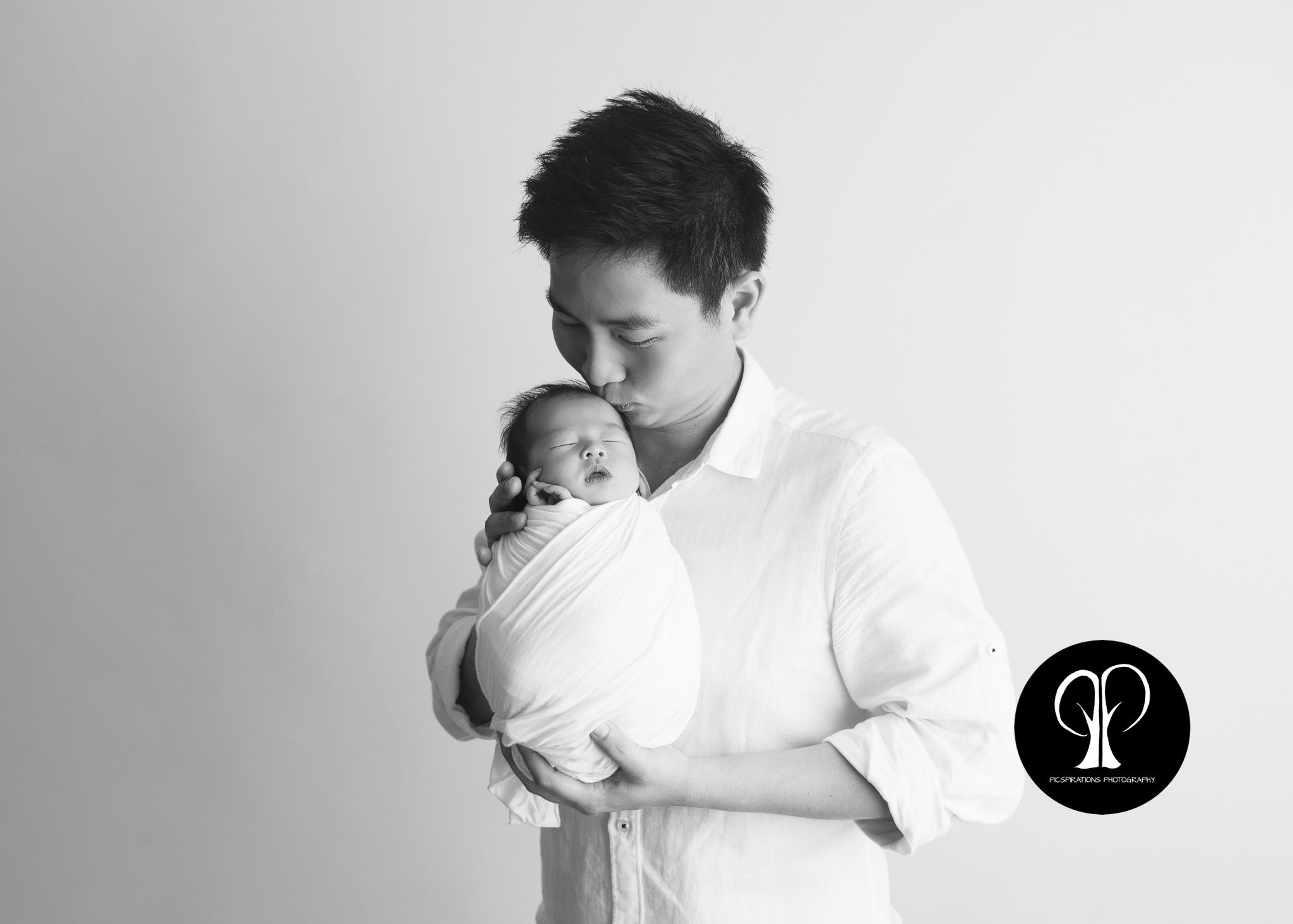 Newborn Photography - Picspirations Photography (53)