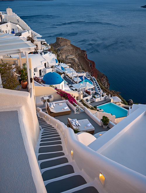 Santorini &ndash; Sunsets, Seas, and Serenity