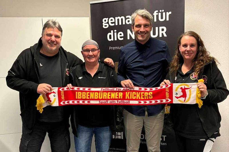 1.000 Euro Spende von OKNOPLAST: Ibbenbürener Kickers sagen Danke!