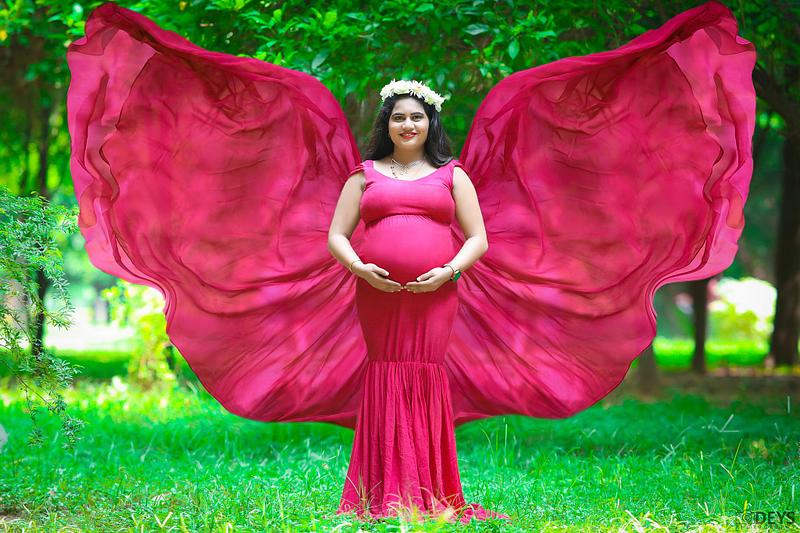 What is the best way to take maternity pictures?