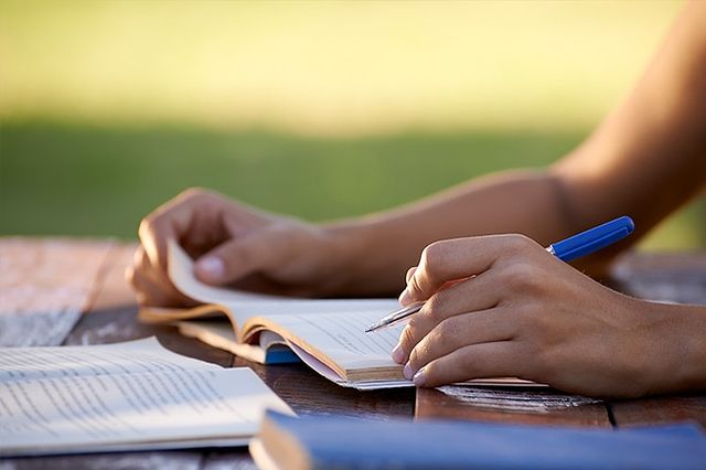 Principais subsídios e bolsas de arte para estudantes