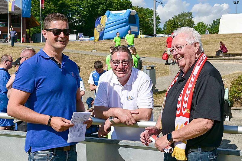 Grandiose Premiere des Inklusionsturniers „Ibbenbürener Kickers Cup“ im Carl-Keller-Stadion