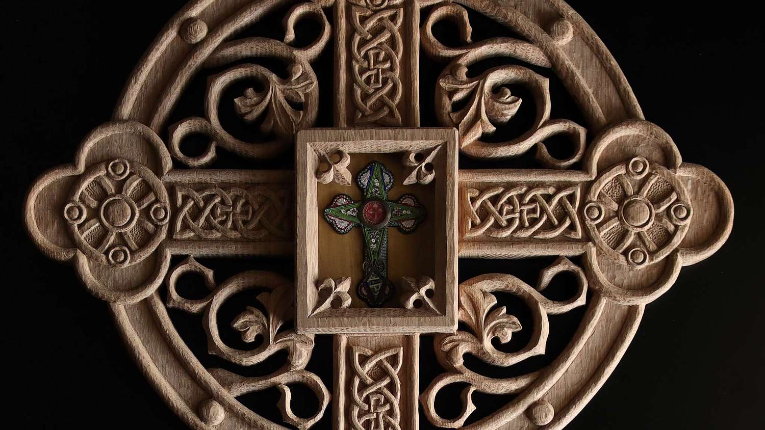 Contrasts Woodcarving LTD