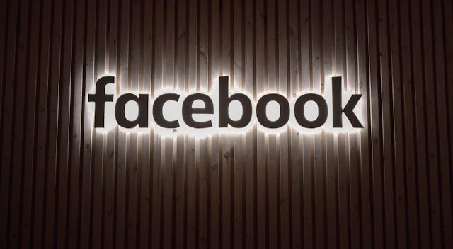 na facebooku