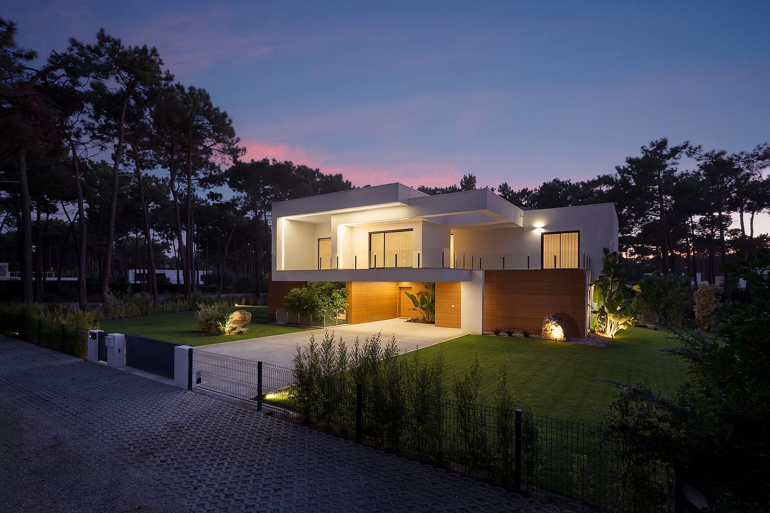 Fotografia imobili&aacute;ria profissional de moradia contempor&acirc;nea em Portugal