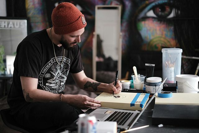 Guia completo sobre como escrever uma proposta de arte