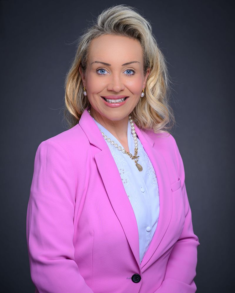 PROFESSIONAL HEADSHOTS