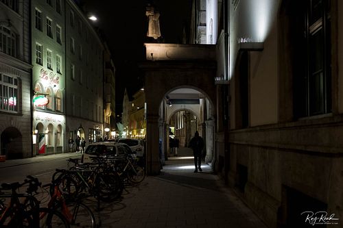 The light and the darkness ... Munich