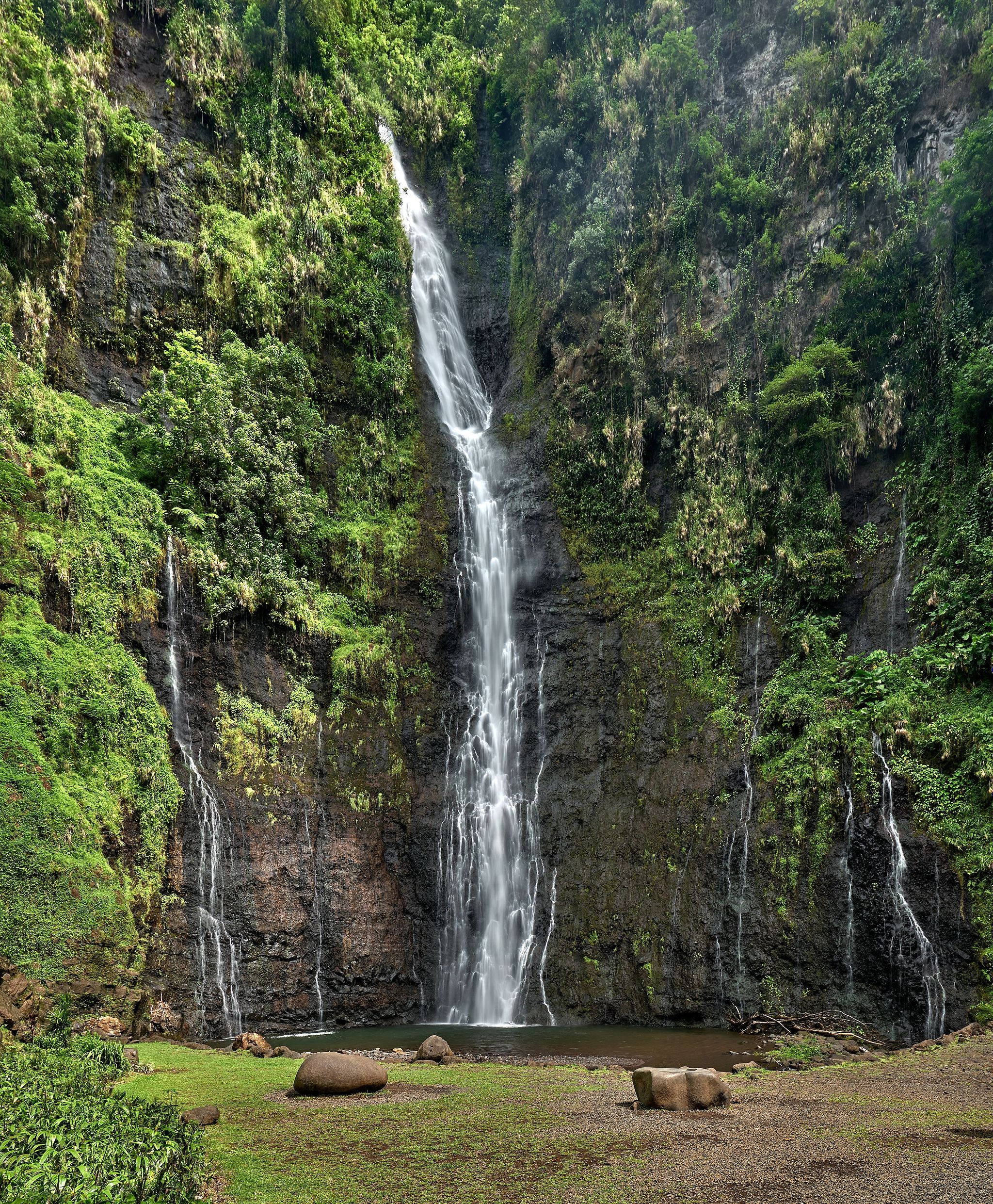 Vaimahuti Waterfall on Tahiti - Fa'aruma'i, French Polynesia