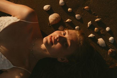 HEADSHOTS | CREATIVE PORTRAITS