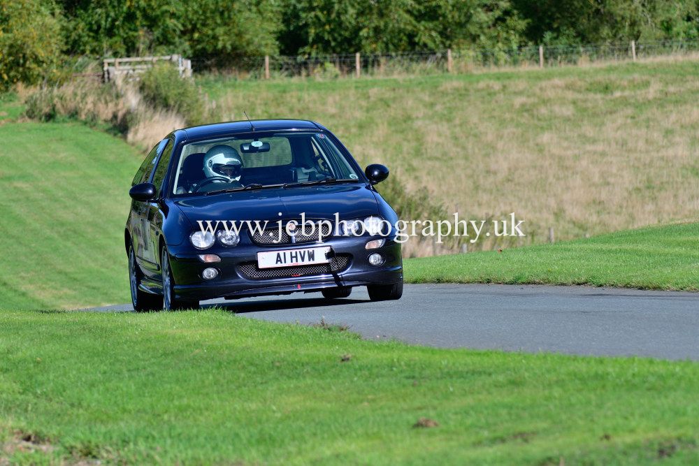 MG ZR 160 Helen Waddington