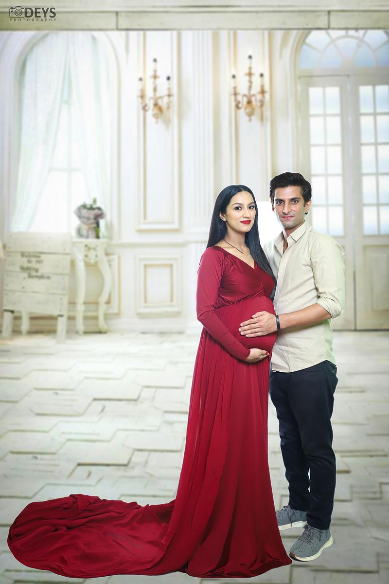 DP008 - Maroon Body Fit Gown