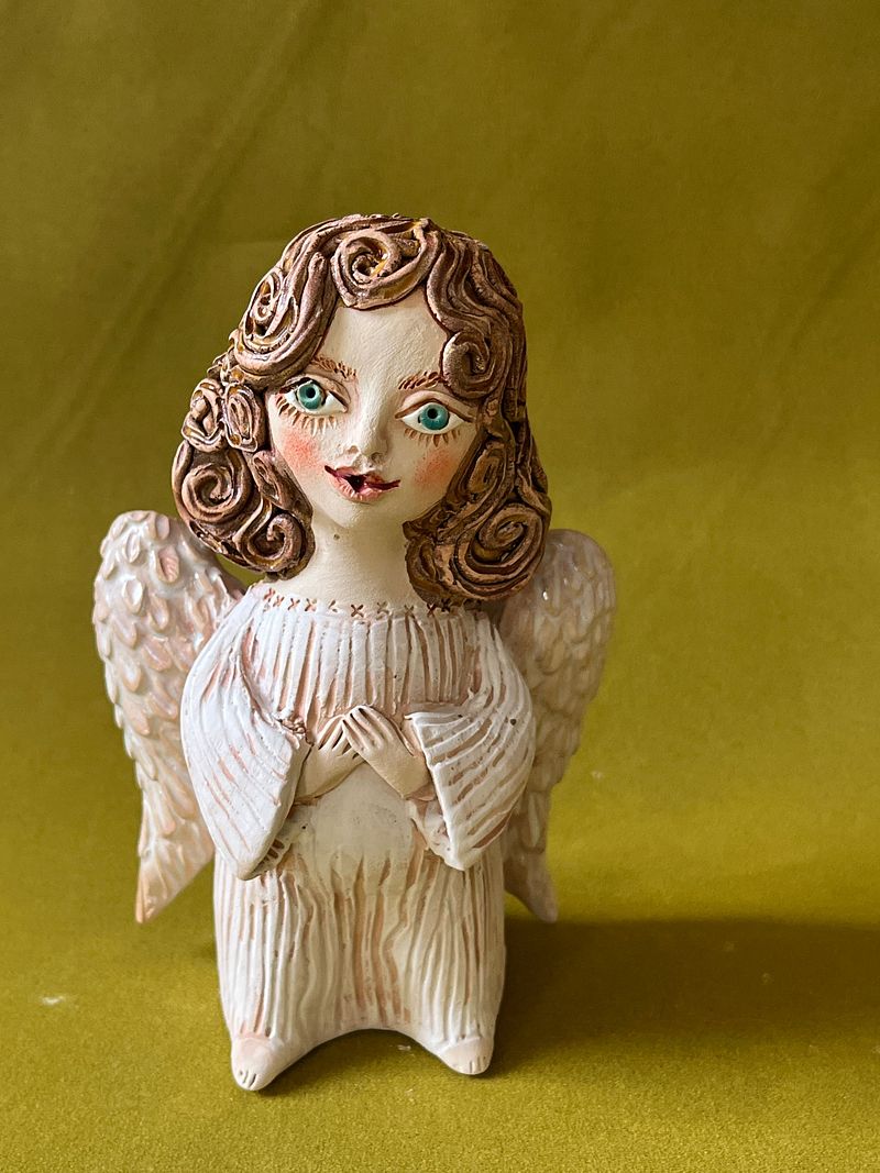 Singing Angel II. Tiny sculpture