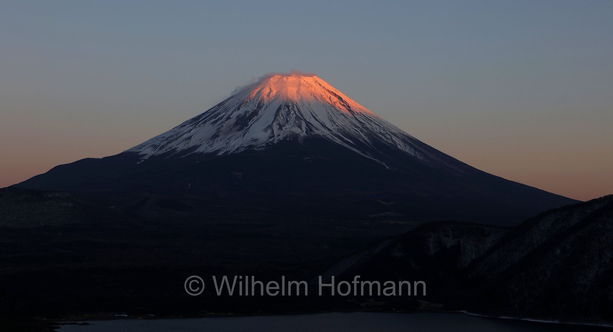 Mount Fuji, Fuji, Fujisan, Fuji-Yama, Lake Motosu, Motosu-See, Nakanokura Pass View Point, Honshu, Japan