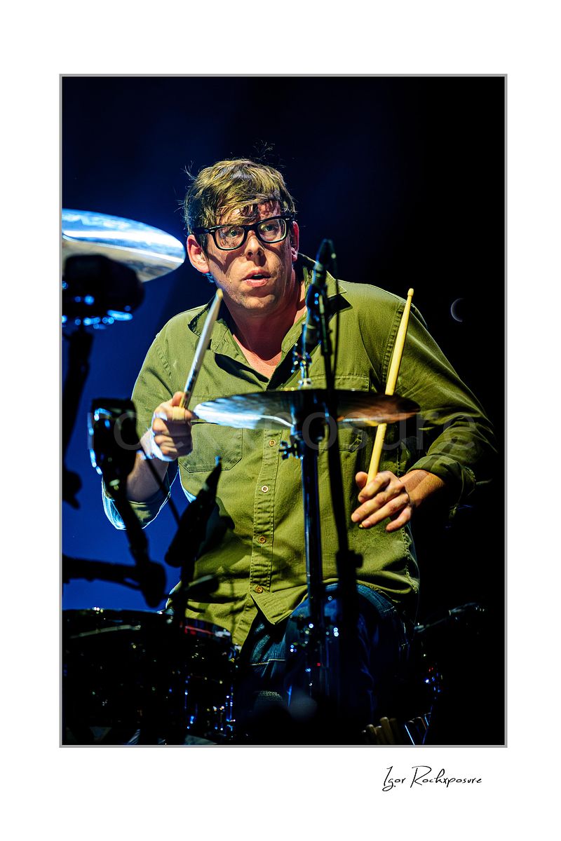 THE BLACK KEYS