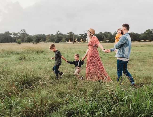 Composizione di fotografie di famiglia