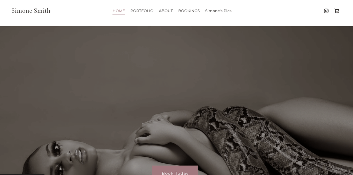 Obraz strony internetowej portfolio modelek Simone Smith
