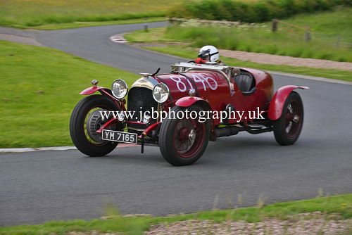 Bentley 3 / 4.5 Litre driven by Mike Littlewood