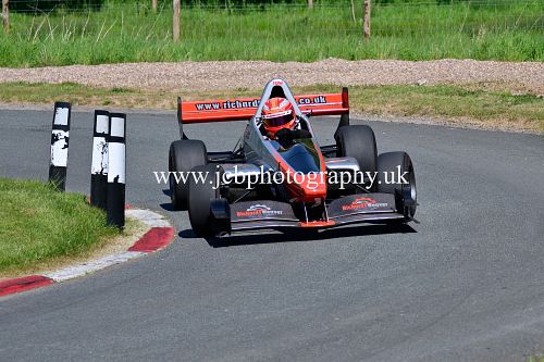 Empire Evo 2 driven by Richard Weaver