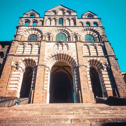 paysage cinématique lumière dorée – Azur Visual